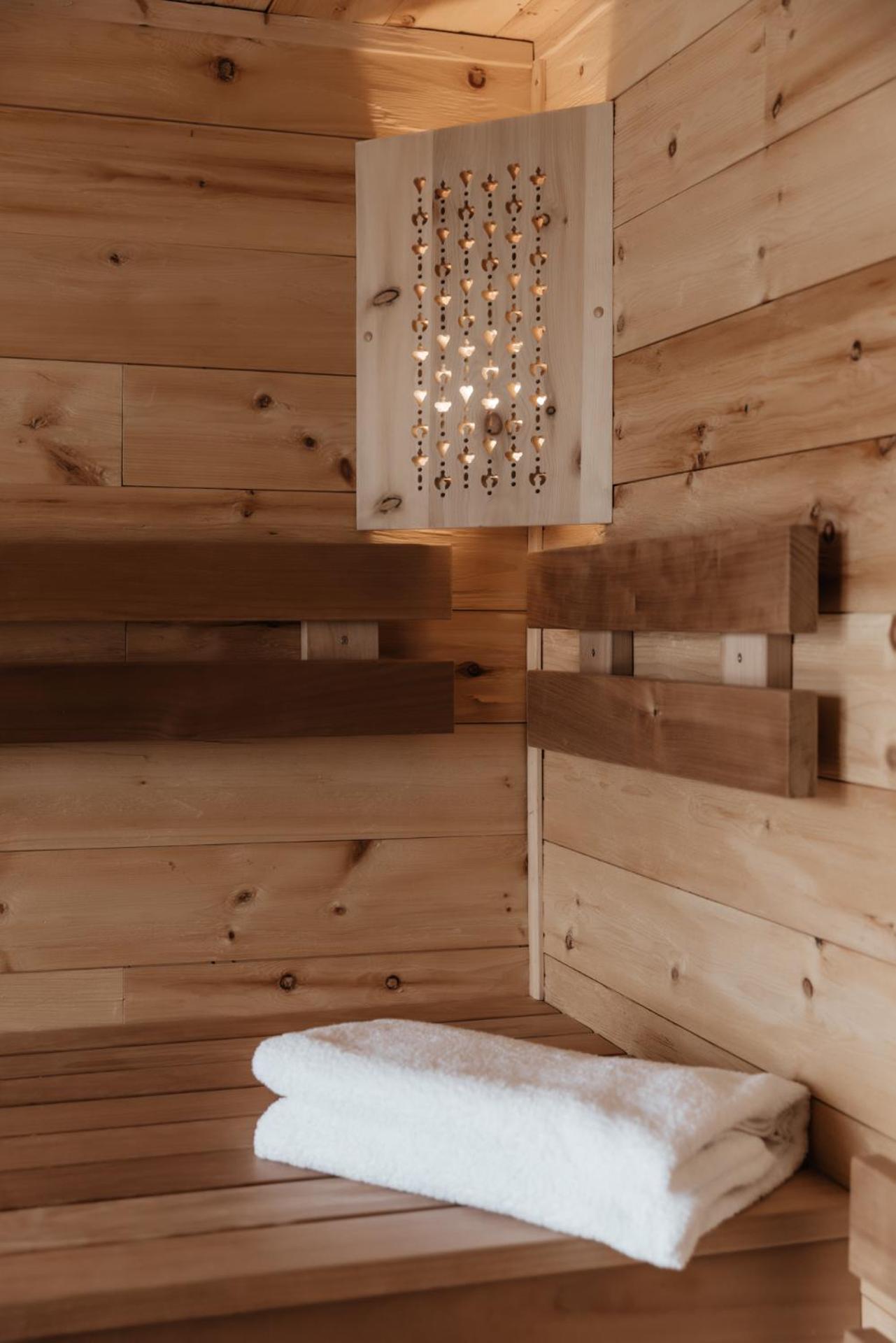 Am Wildbachberg - Luxus Ferienhaeuser Mit Infinitypool, Privatsauna Und Weinkeller Deutschlandsberg Dış mekan fotoğraf